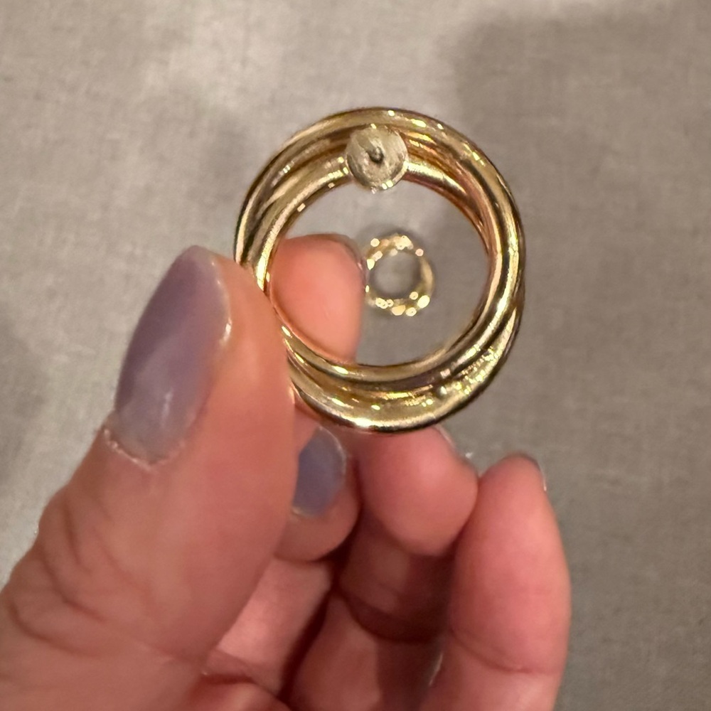 Mango Interlocking Circular Earrings In Gold - image 6